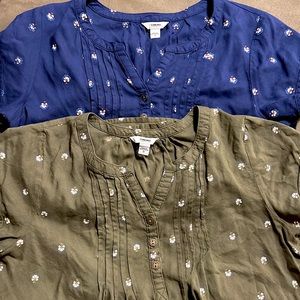 Set of 2 - size small - short sleeved floral print shirts / blouses / tops